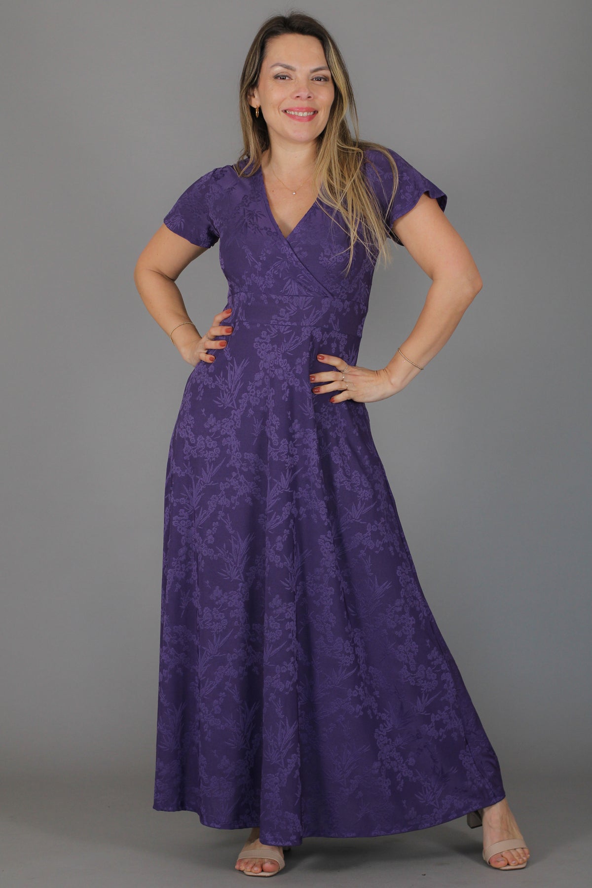 Maxivestido SOL Relieve floral