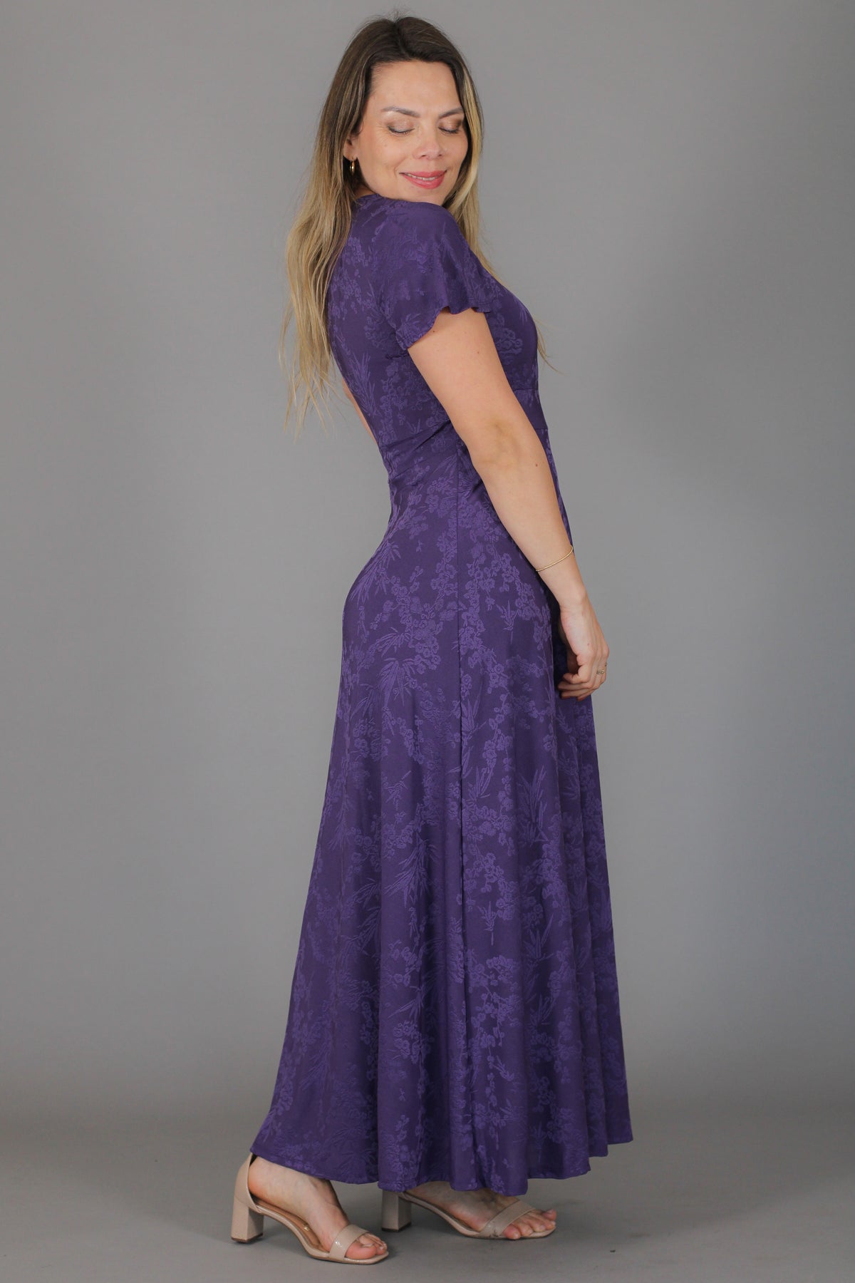 Maxivestido SOL Relieve floral