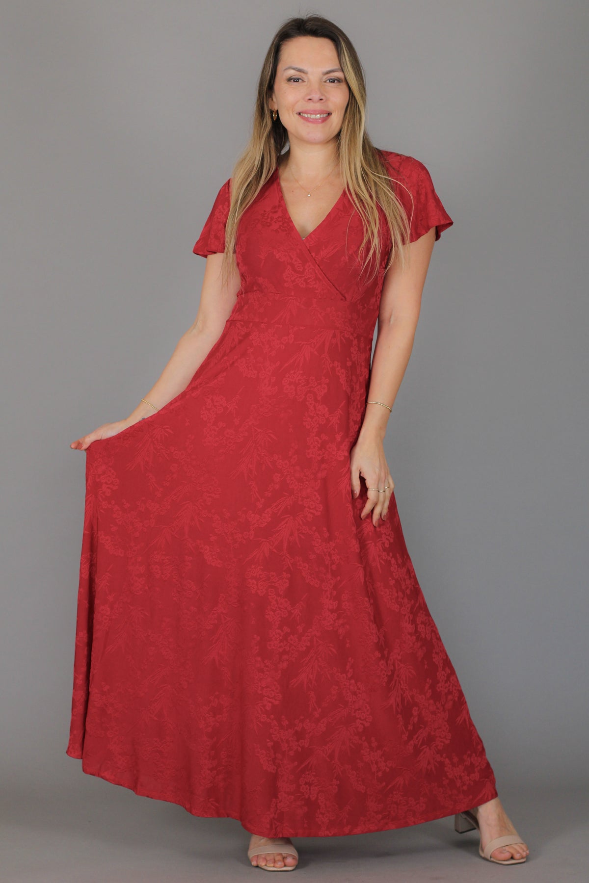 Maxivestido SOL Relieve floral