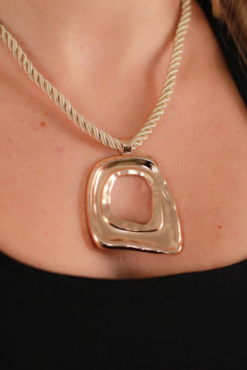 Collar CAVE - Amanda Moda