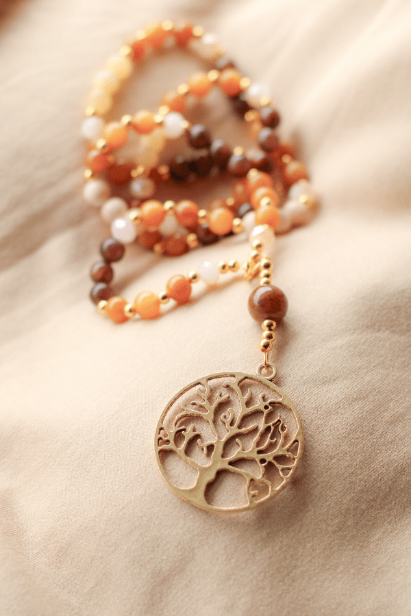 Collar cuentas naturales con colgante árbol de la Vida - Amanda Moda