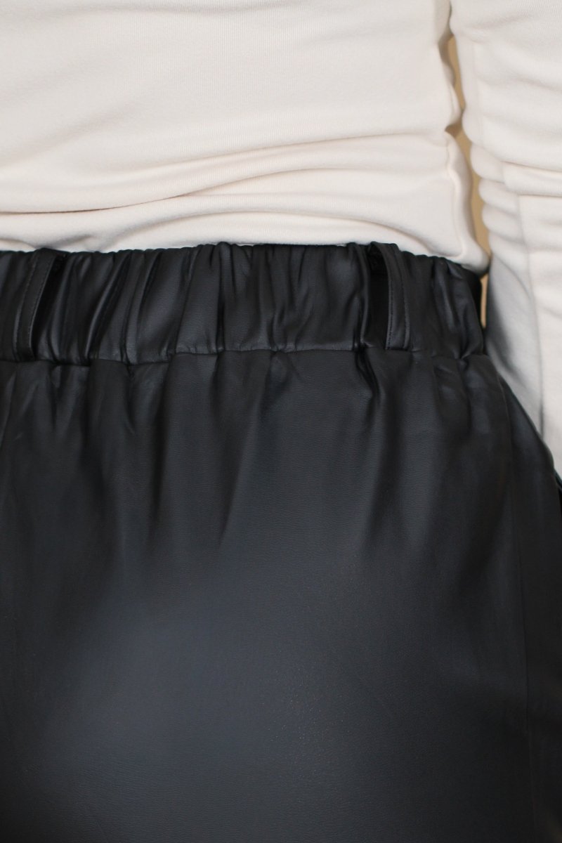 Pantalon ecocuero PALOMA - Amanda Moda