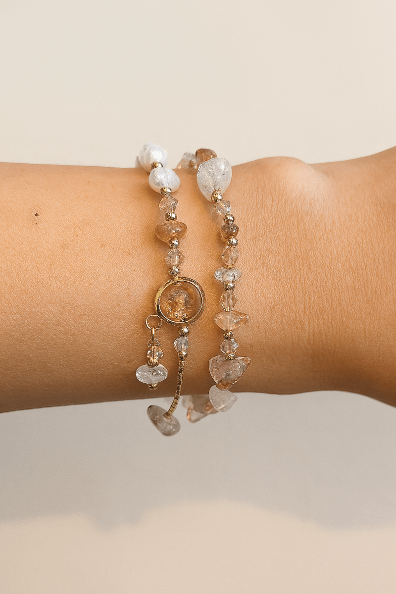 Pulsera elastda piedras y perlas de río - Amanda Moda